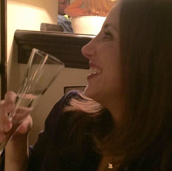 Meet your Posher, Sara - Picture 1 of 1